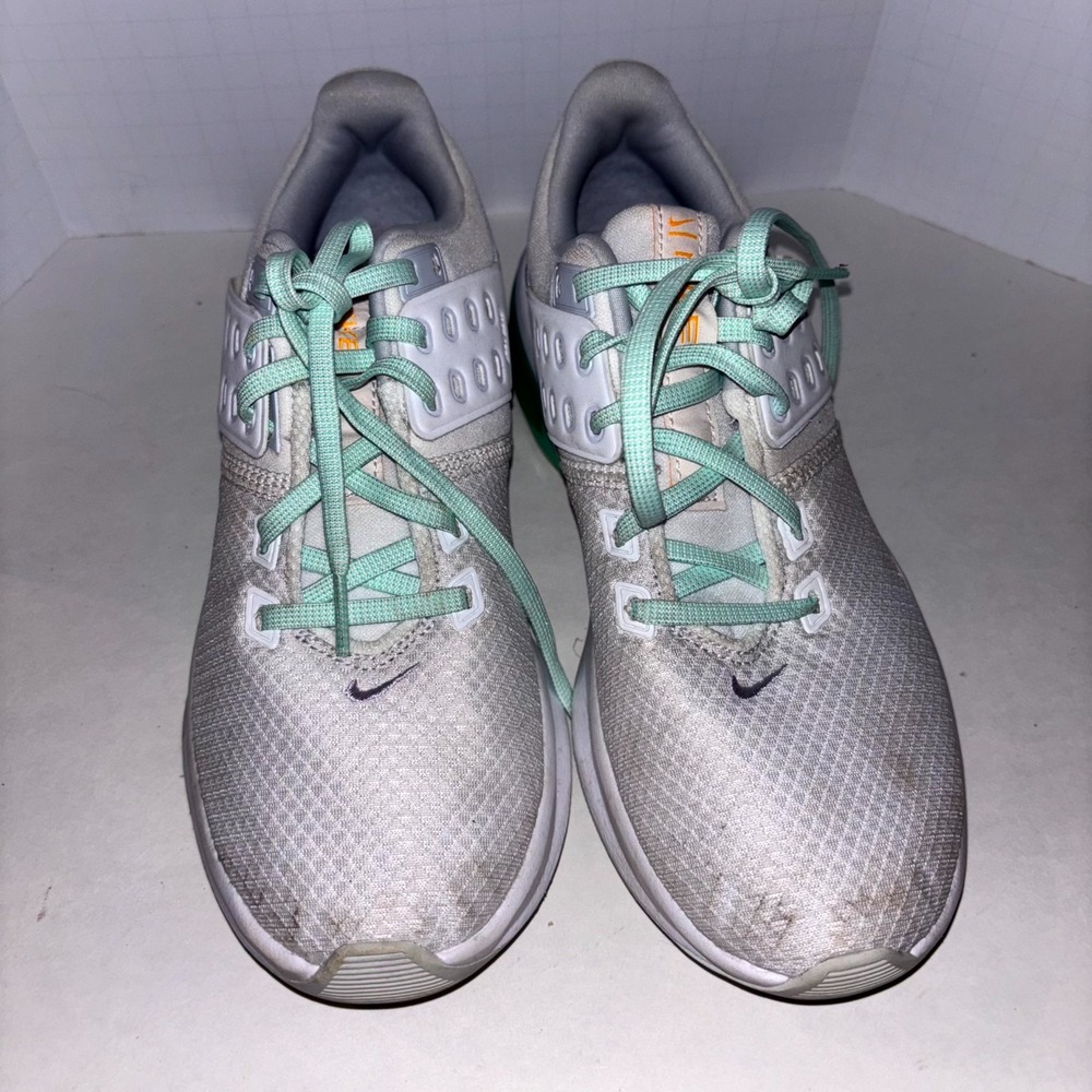 Nike Air Max Bella TR 4 CW3398-101 Women 8 Training Shoes White Athletic Sneaker - Picture 2 of 9